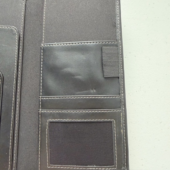 ecco | Black Passport‎ Wallet Travel Organizer 9.25 H x 4.5 W - Picture 7 of 11
